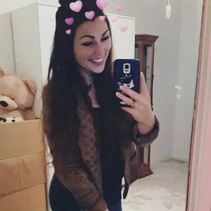 Meet your Posher, Ashley